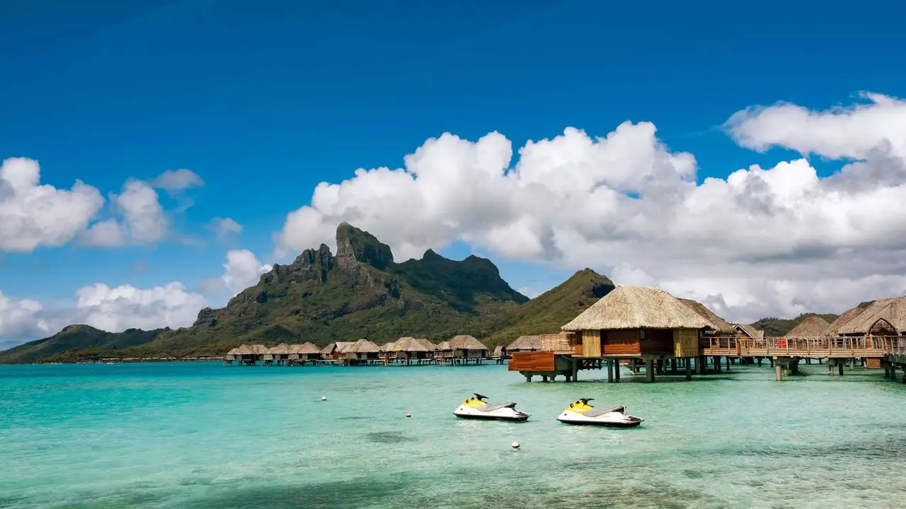 Paradise in Bora Bora: Top 10 Ways to Enjoy Island Bliss